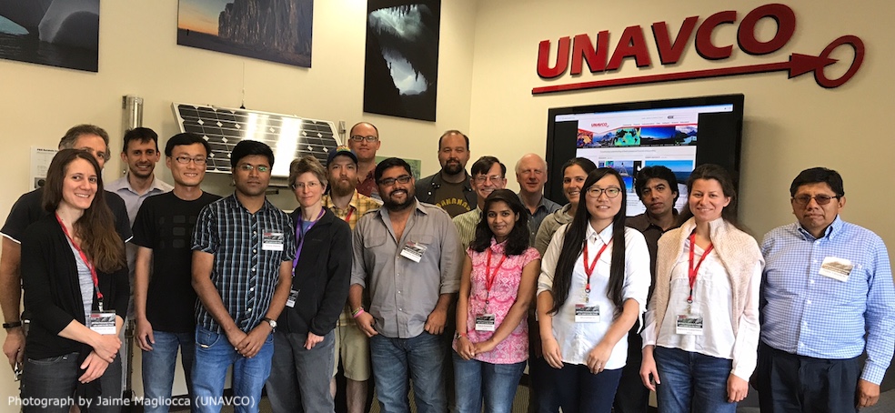 Short Course group
photograph (courtesy of Jaime Magliocca, UNAVCO)